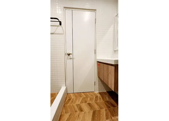 Cozy 4br Private In Sukhumvit Near Bts Udomsuk Apartment *