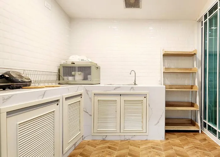 Apartment Cozy 4br Private In Sukhumvit Near Bts Udomsuk Bangkok