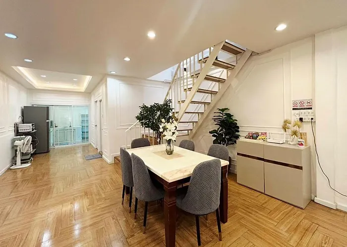 Apartment Cozy 4br Private In Sukhumvit Near Bts Udomsuk *