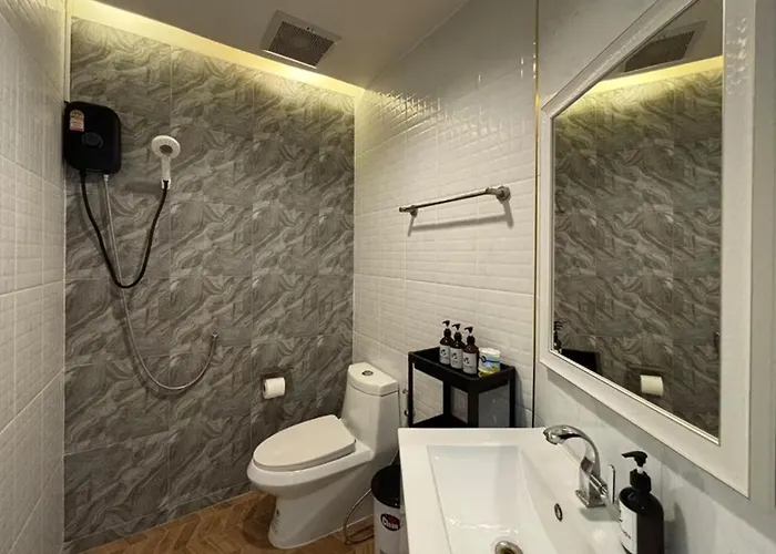 Cozy 4br Private In Sukhumvit Near Bts Udomsuk Apartment *