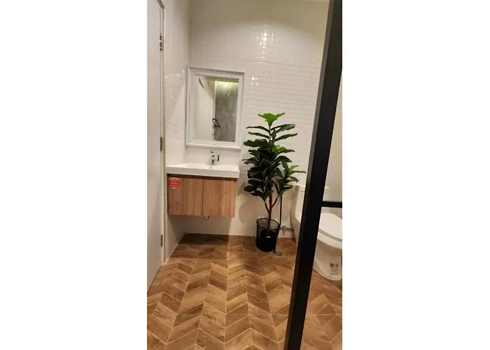 Апартаменты Cozy 4br Private In Sukhumvit Near Bts Udomsuk *
