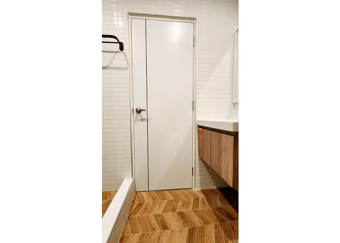 Cozy 4br Private In Sukhumvit Near Bts Udomsuk Апартаменты