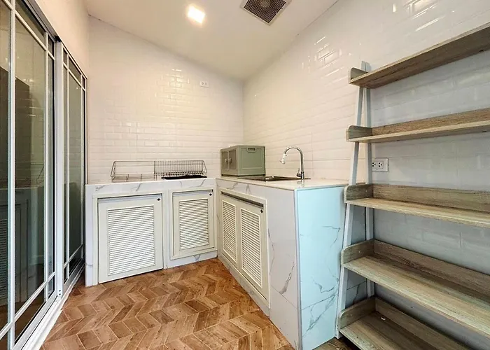 Apartment Cozy 4br Private In Sukhumvit Near Bts Udomsuk *