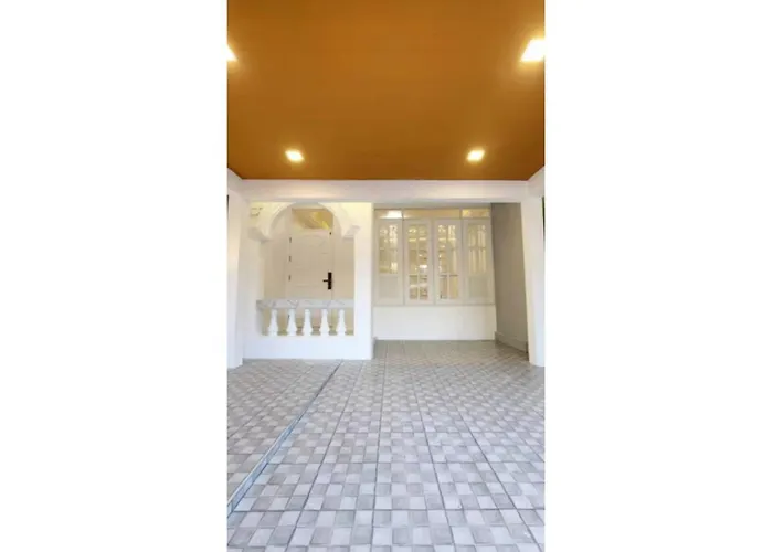 Cozy 4br Private In Sukhumvit Near Bts Udomsuk * Бангкок