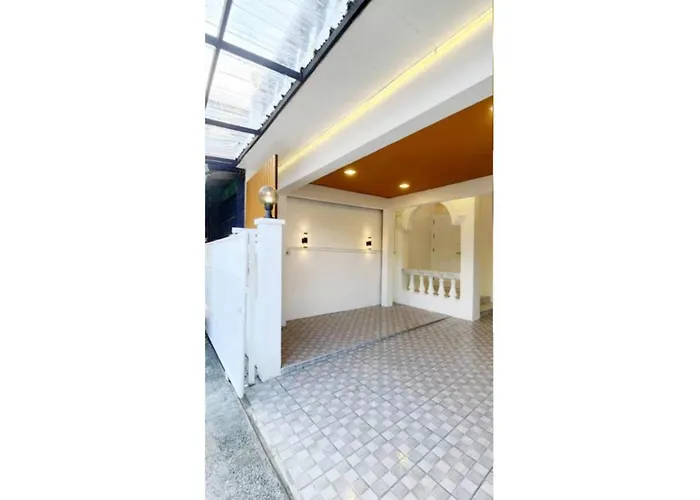 Cozy 4br Private In Sukhumvit Near Bts Udomsuk Апартаменты Бангкок