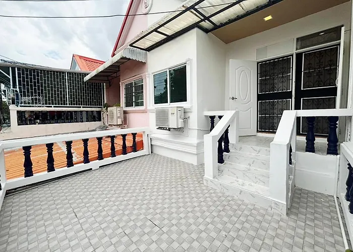 Apartment Cozy 4br Private In Sukhumvit Near Bts Udomsuk